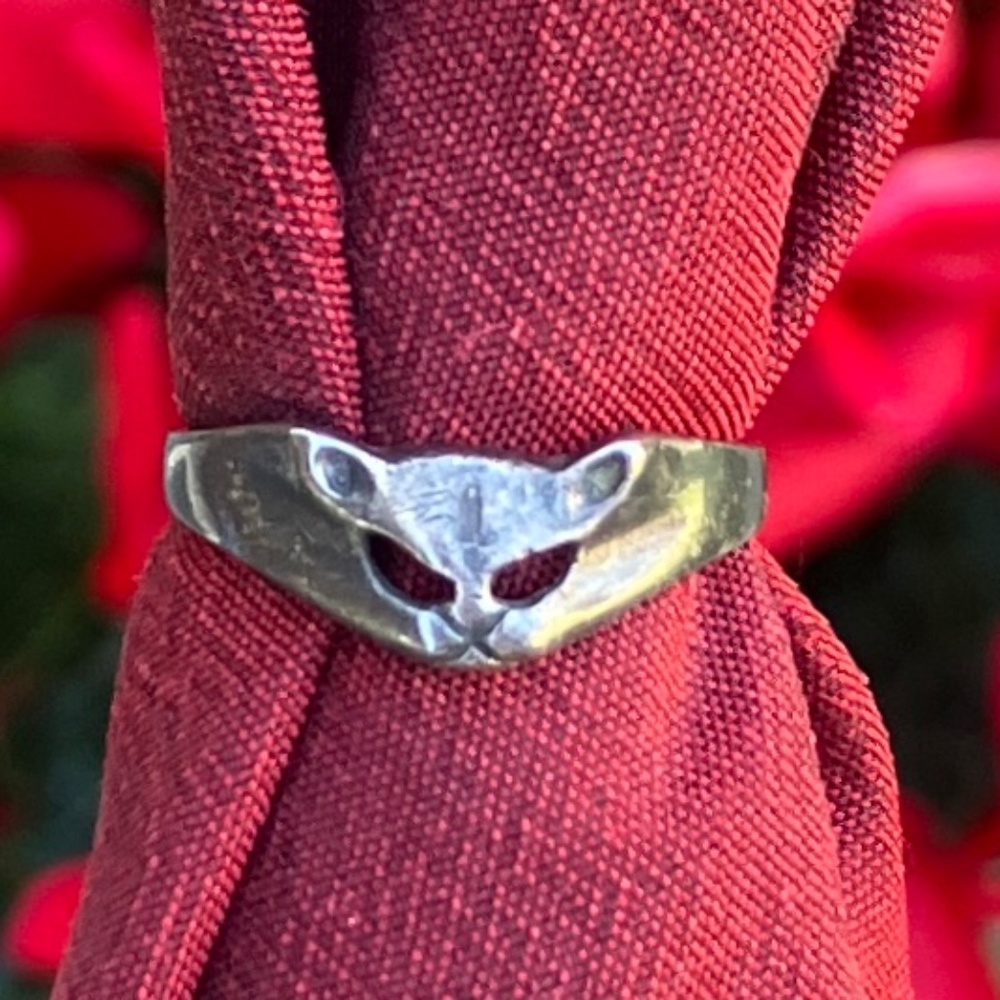Cat Face Ring - Picture 6 of 11